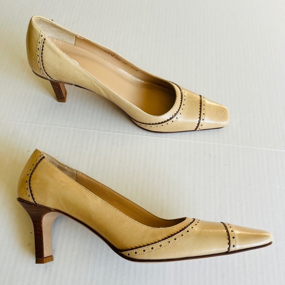 COACH VTG Sz 7.5 Camel Color Leather Cathy Spectator Pump Heels Shoes Slip On - Picture 1 of 10